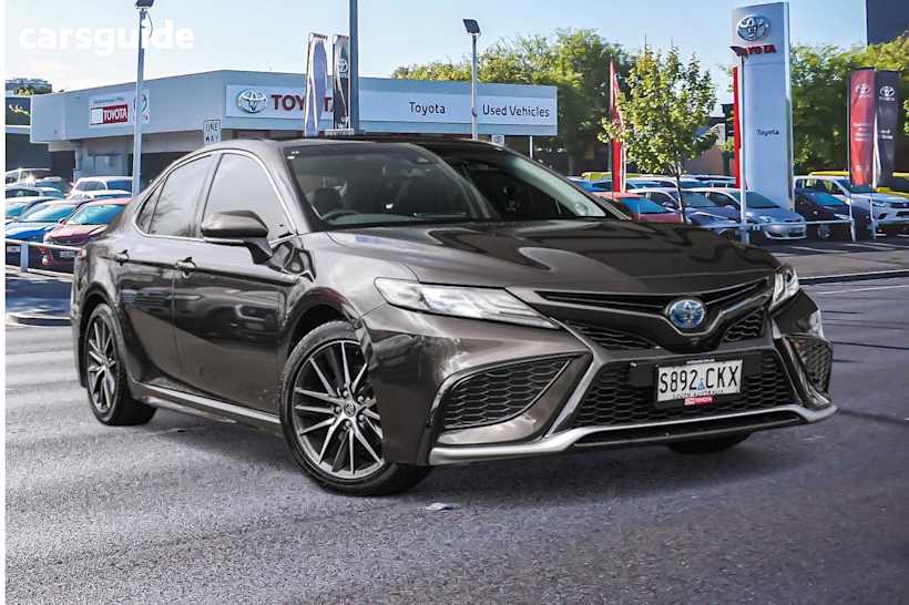 Bronze 2021 Toyota Camry Sedan SL F