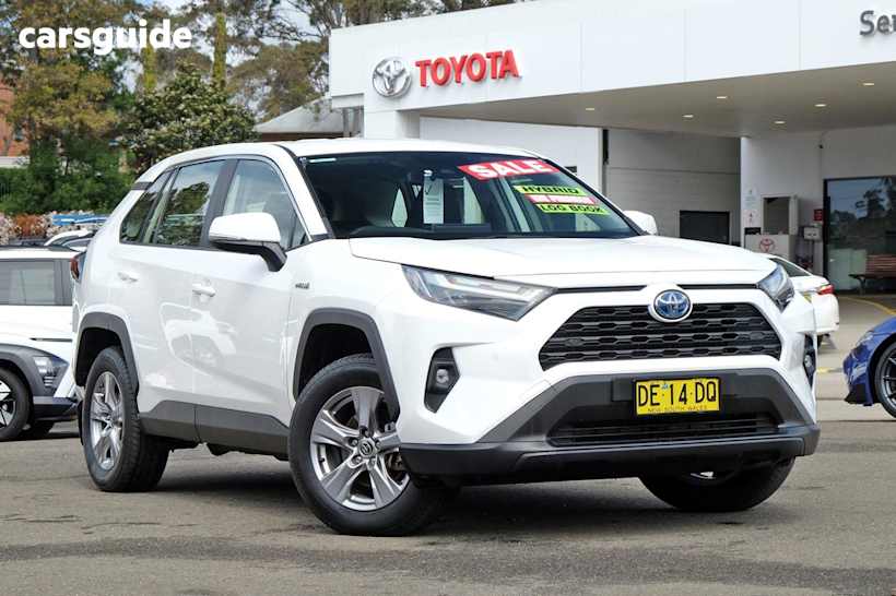 White 2022 Toyota RAV4 SUV GX 4X4