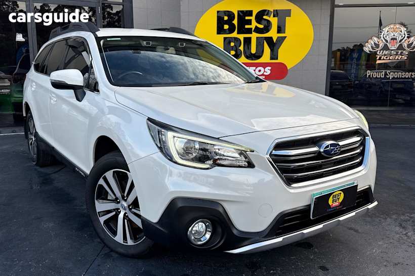 White 2018 Subaru Outback SUV 2.5I 4WD