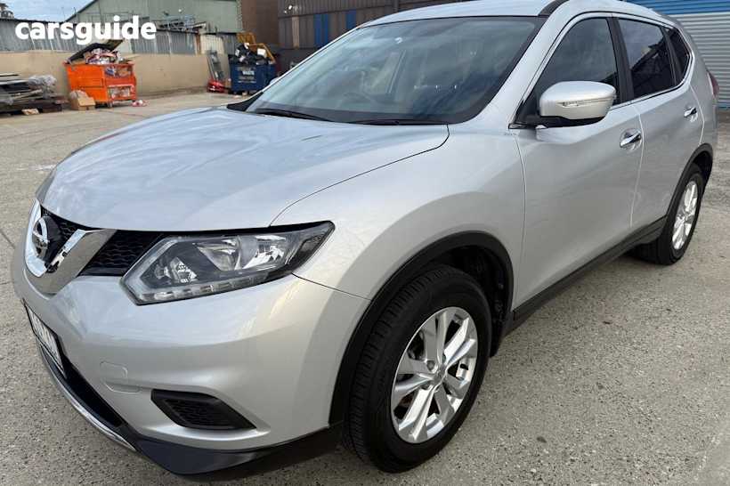 Silver 2016 Nissan X-Trail SUV ST 4X4