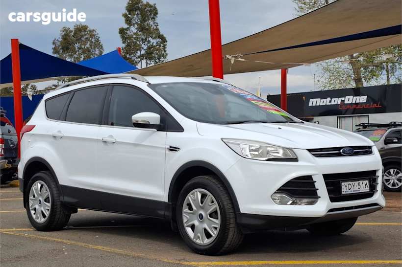 White 2016 Ford Kuga SUV TREND 4X4