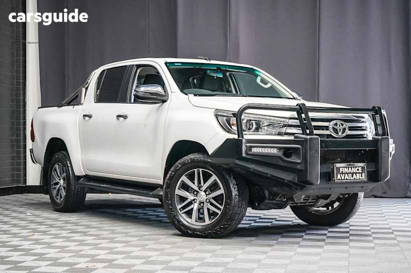 White 2018 Toyota Hilux Dual Cab Utility Sr5 (4X4)