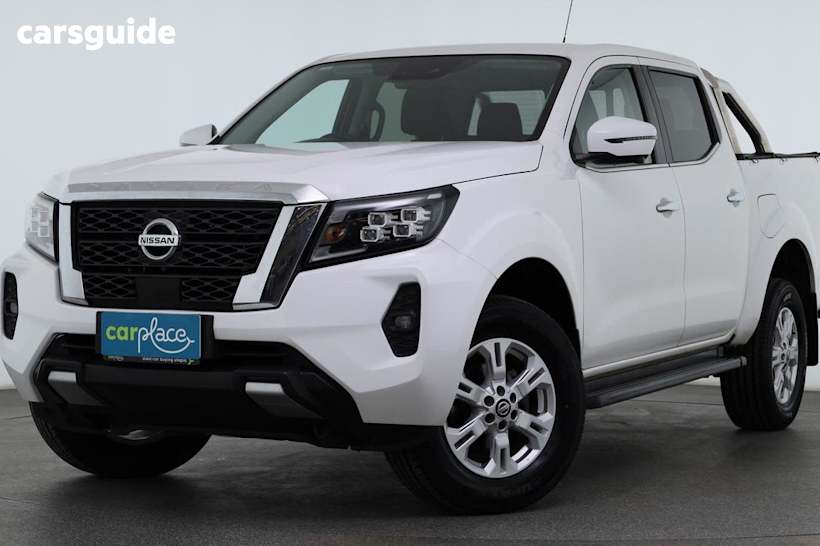 White 2021 Nissan Navara Dual Cab Pick-up St (4X2)