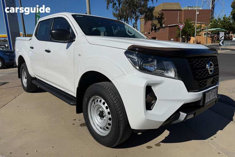 White 2023 Nissan Navara Ute Tray SL 4X4