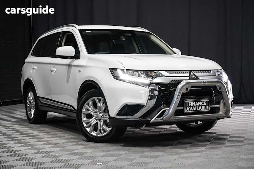 White 2020 Mitsubishi Outlander Wagon Es Adas 5 Seat (Awd)