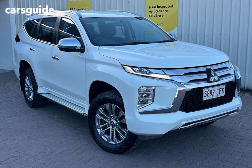 White 2020 Mitsubishi Pajero Sport SUV GLX 4X4