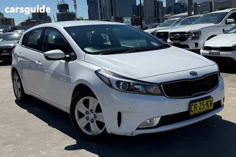 White 2018 Kia Cerato Hatch S F