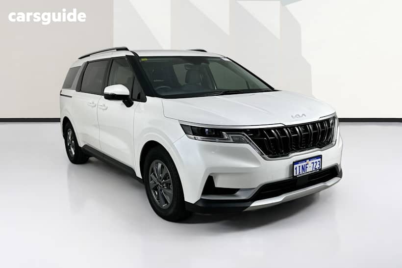 White 2021 Kia Carnival Wagon S