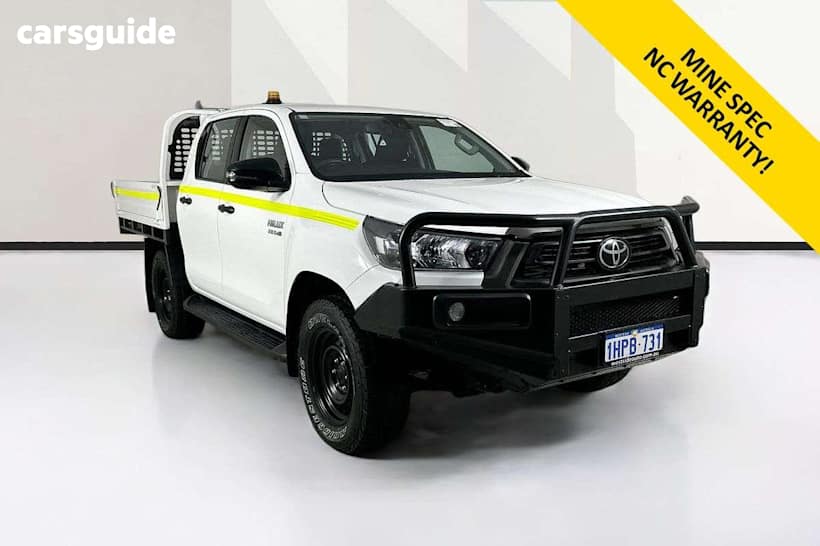 White 2022 Toyota Hilux Double Cab Chassis Sr (4X4)