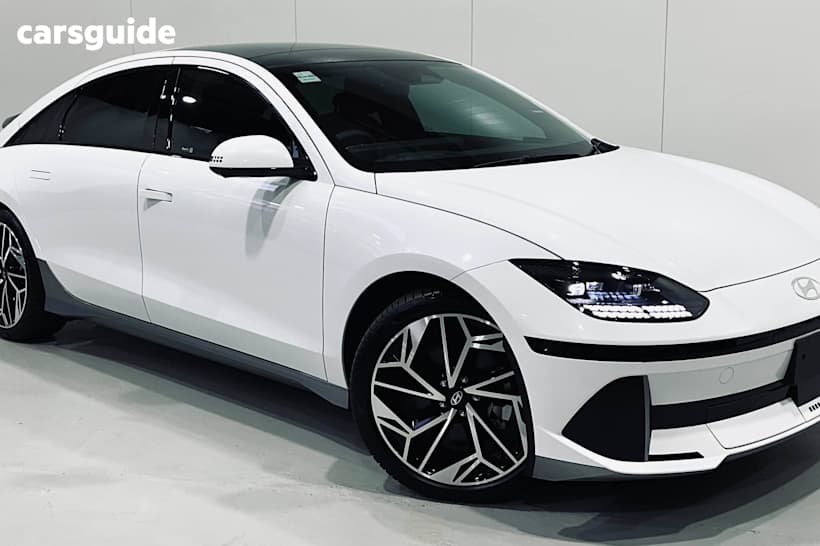 White 2023 Hyundai Ioniq 6 Sedan TECHNIQ 4X4