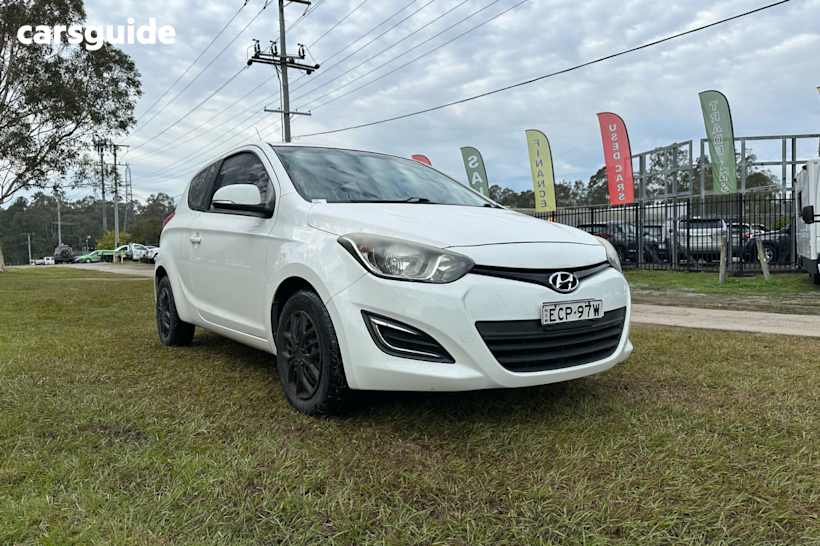 White 2012 Hyundai I20 Hatchback Active