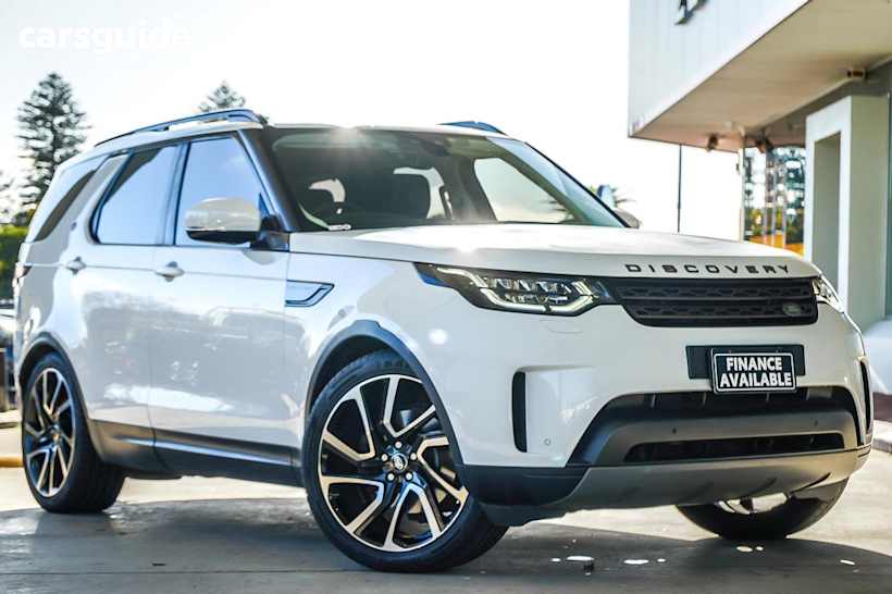 White 2017 Land Rover Discovery Wagon Td4 Se