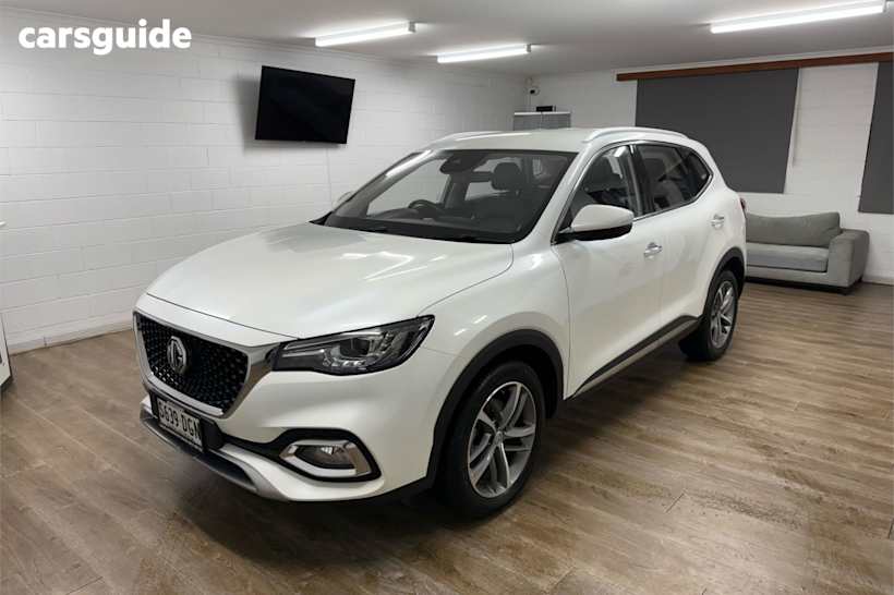 White 2023 MG HS SUV EXCITE F