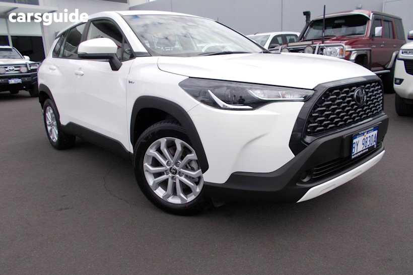 White 2024 Toyota Corolla Cross Wagon Gx 2Wd Hybrid