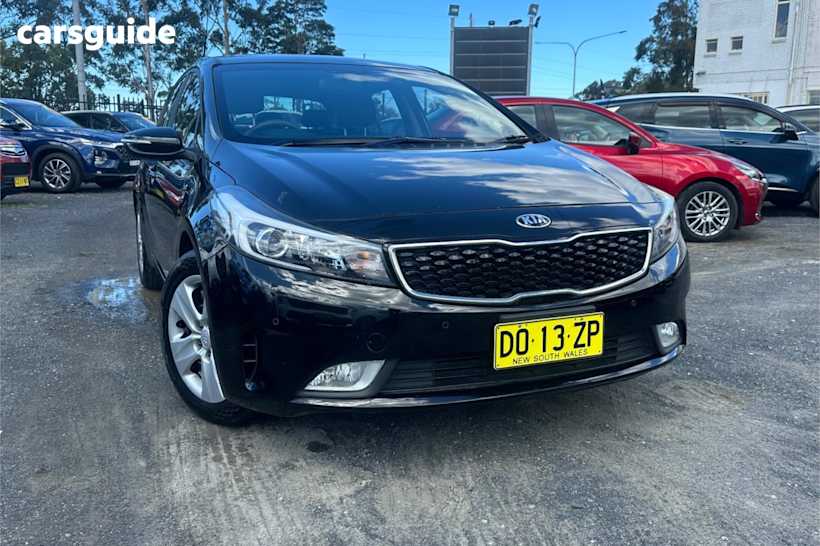 Black 2018 Kia Cerato Hatchback S