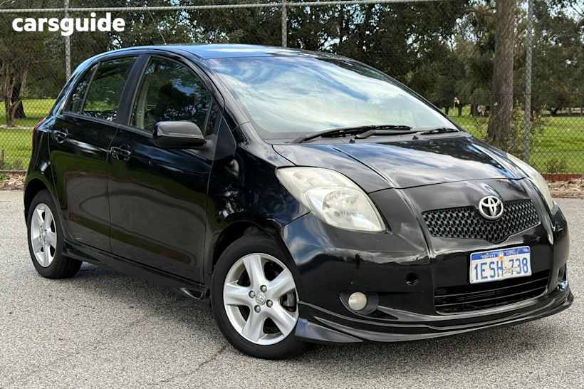 Black 2006 Toyota Yaris Hatchback Yrs