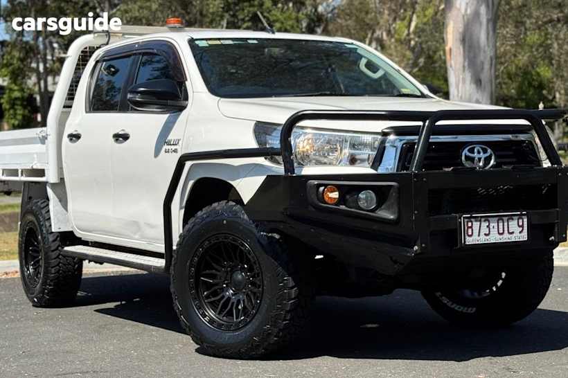 White 2019 Toyota Hilux Double Cab Pick Up Sr (4X4)