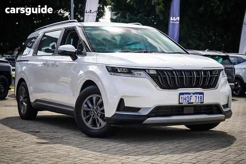 White 2022 Kia Carnival Wagon S