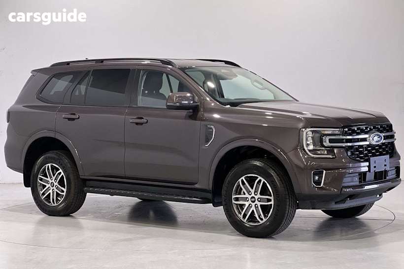 Bronze 2024 Ford Everest SUV TREND 4X4