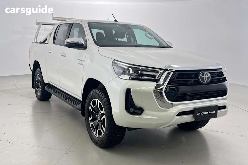 White 2020 Toyota Hilux Ute Tray SR5 4X4