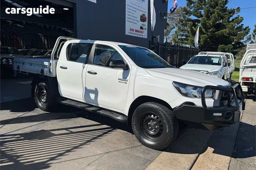 White 2021 Toyota Hilux Double Cab Pick Up Sr (4X4)