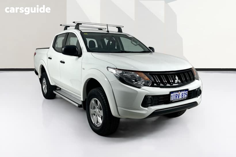 White 2017 Mitsubishi Triton Dual Cab Utility Glx Plus (4X4)