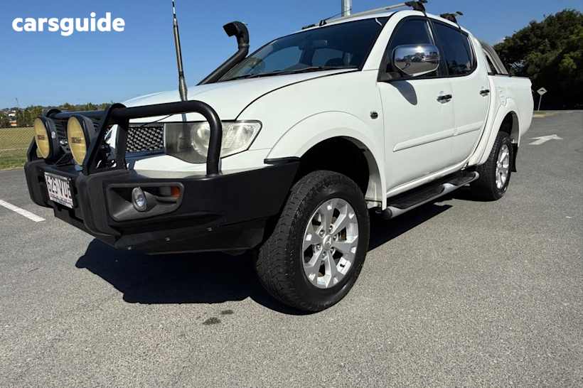 White 2014 Mitsubishi Triton Double Cab Utility Glx-R (4X4)