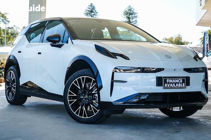White 2024 Zeekr X Wagon (Awd)