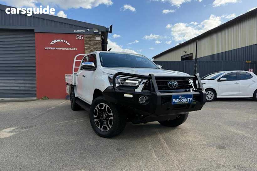 White 2022 Toyota Hilux Ute Tray SR5 4X4