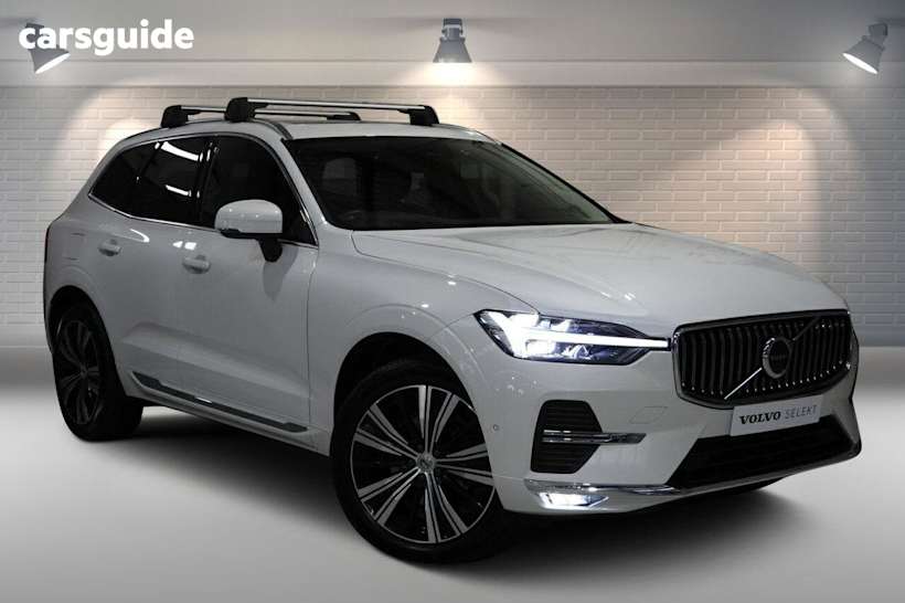 White 2023 Volvo XC60 Wagon Ultimate B5 Bright Mhev