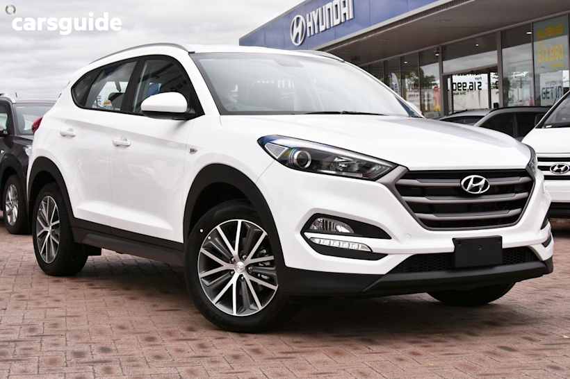 White 2016 Hyundai Tucson SUV ACTIVE X F