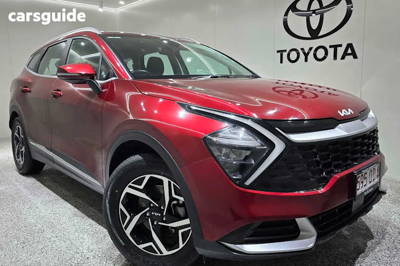 Red 2023 Kia Sportage Wagon S (Fwd)