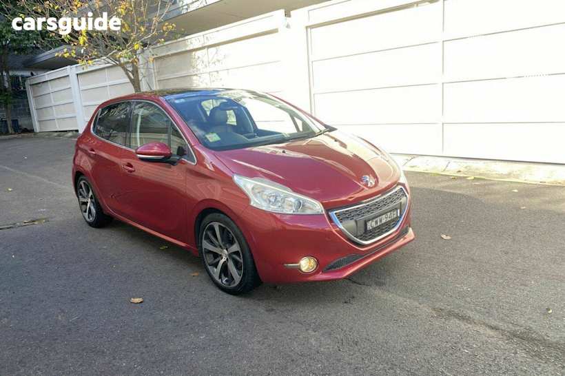Red 2014 Peugeot 208 Hatch ALLURE PREMIUM F