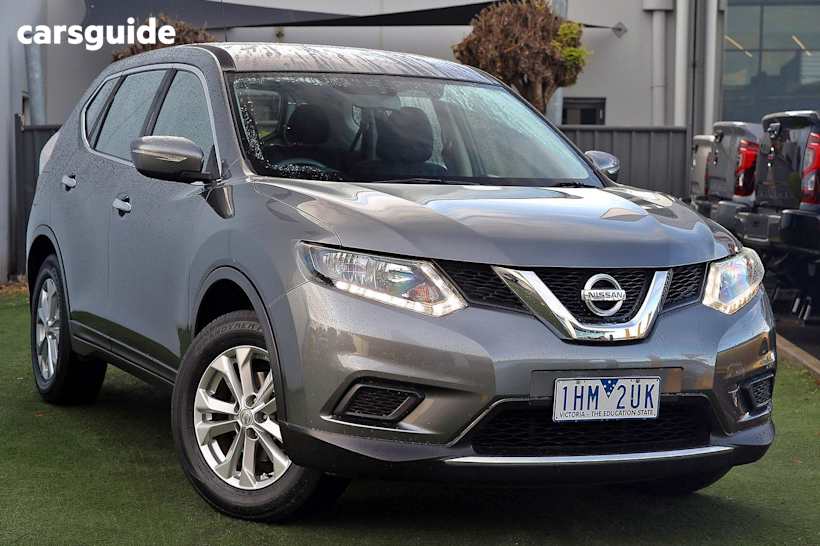 Grey 2016 Nissan X-Trail SUV ST F