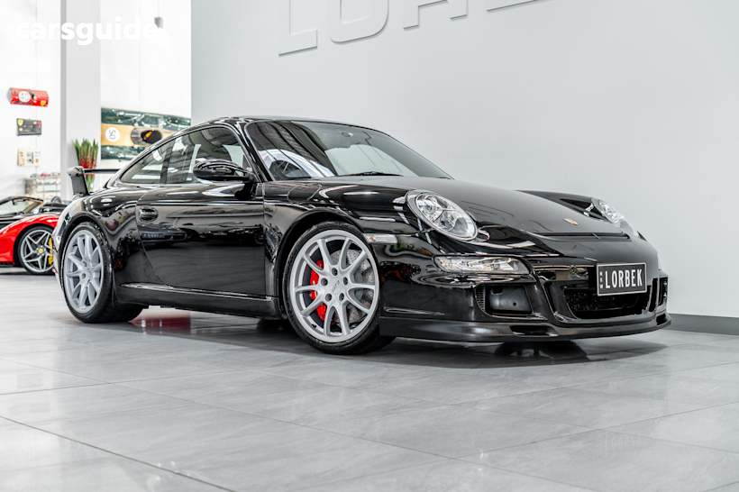 Black 2007 Porsche 911 Coupe Gt3