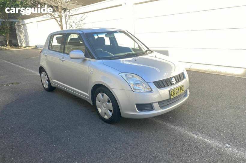Silver 2009 Suzuki Swift Hatch F