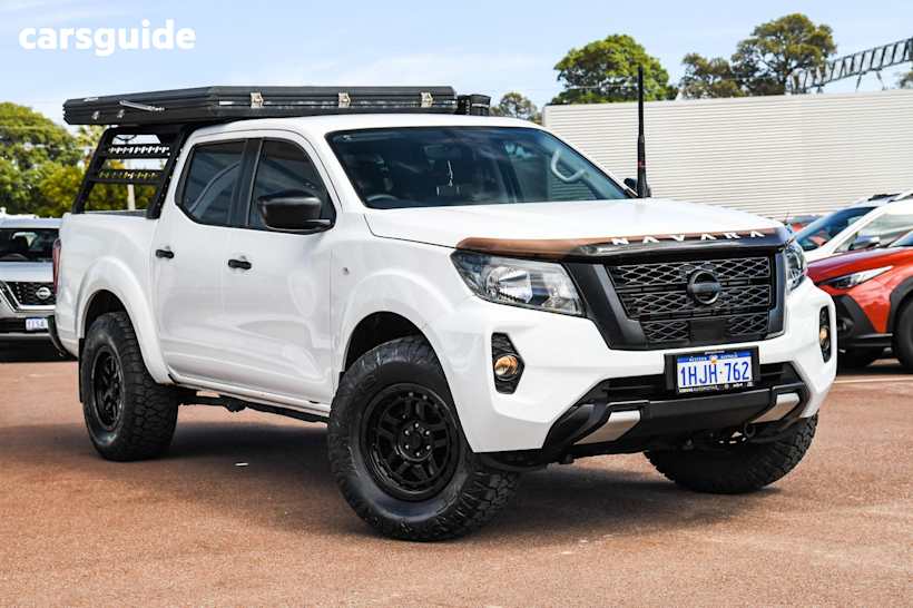 White 2021 Nissan Navara Ute Tray SL 4X4