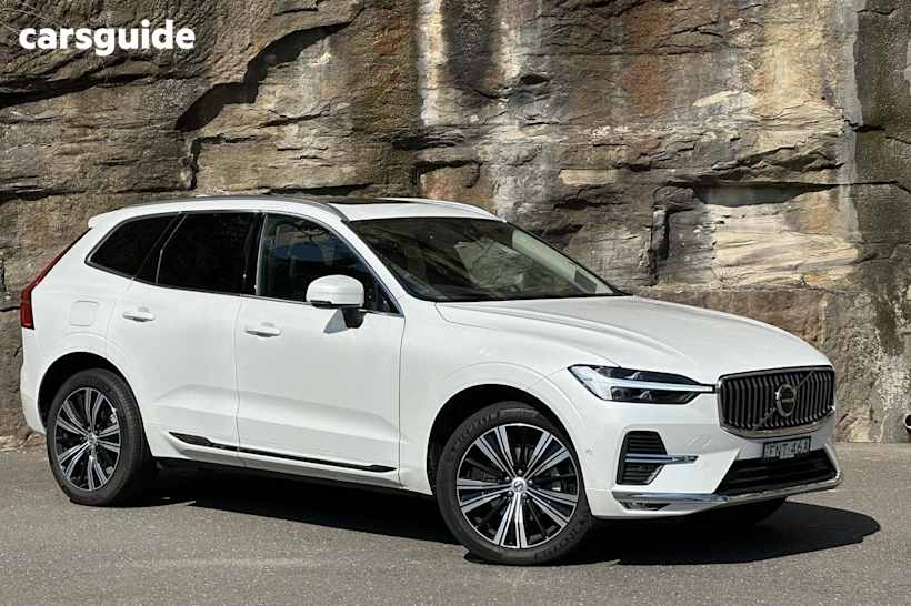 White 2024 Volvo XC60 Wagon Ultra B5 Bright Mhev