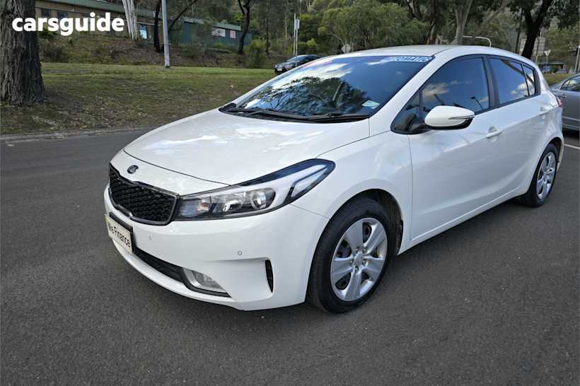 White 2018 Kia Cerato Hatchback S
