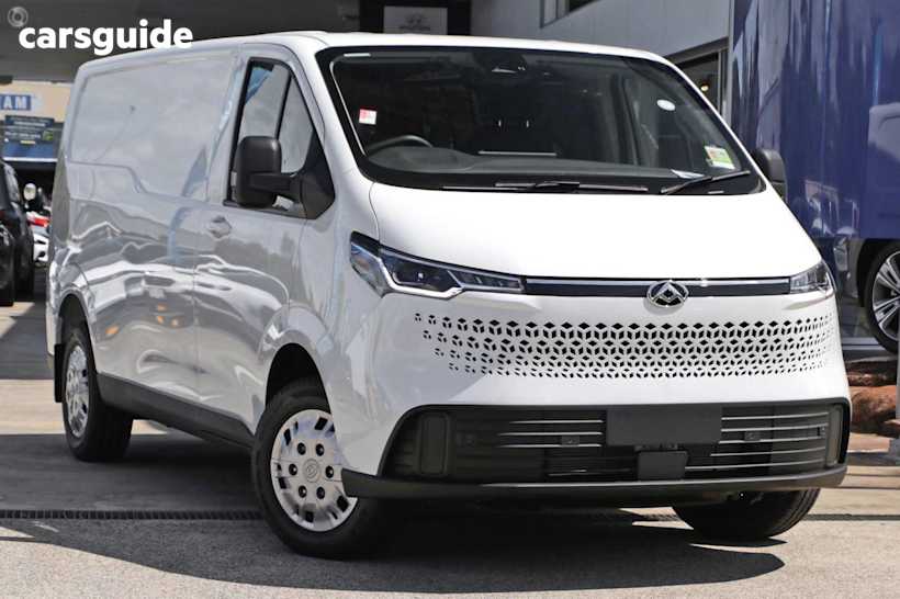 White 2025 LDV Deliver 7 Commercial F
