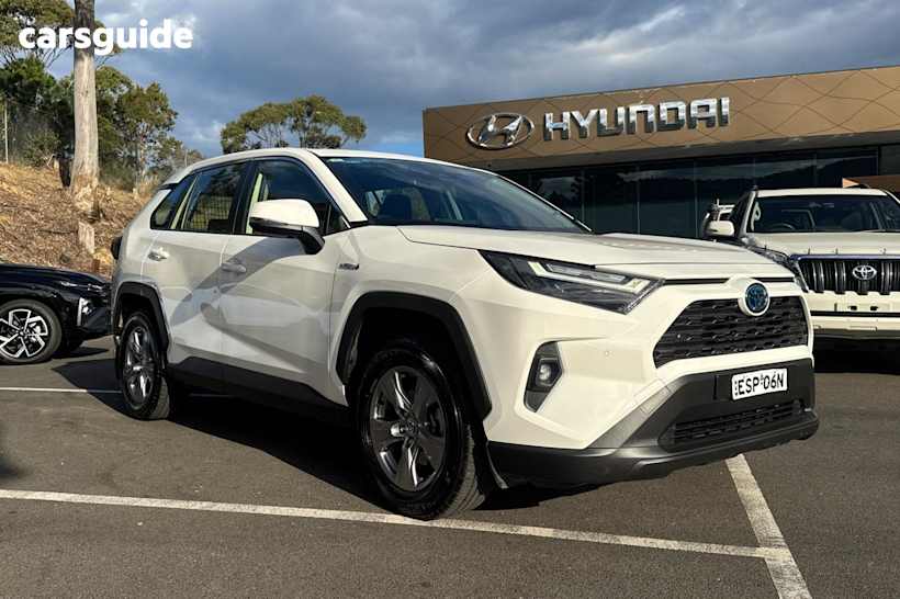 White 2022 Toyota RAV4 SUV GX 4X4