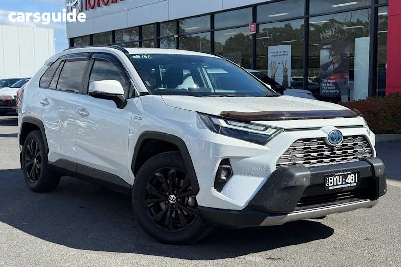 White 2022 Toyota RAV4 SUV CRUISER F