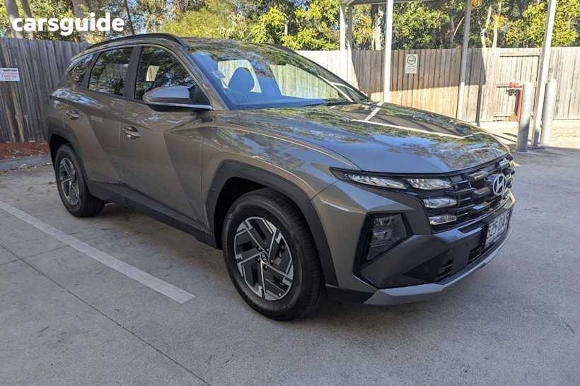 Bronze 2025 Hyundai Tucson SUV F