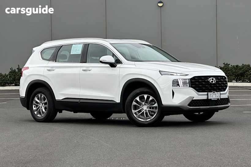 White 2023 Hyundai Santa FE SUV 4X4