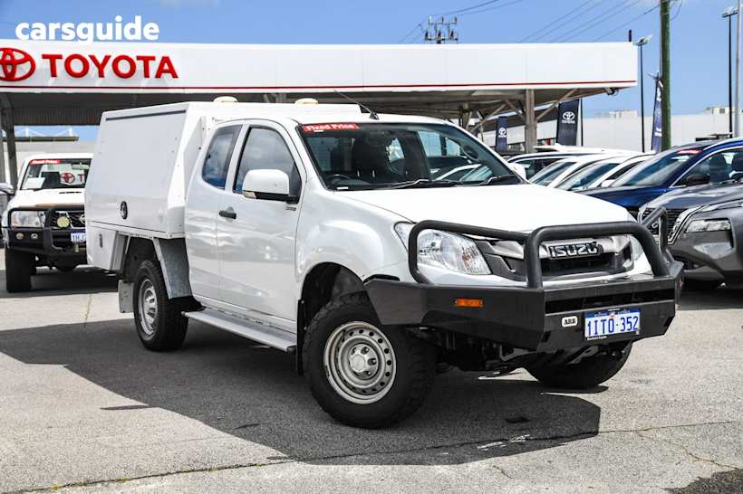 White 2016 Isuzu D-MAX Cab Chassis Sx (4X4)