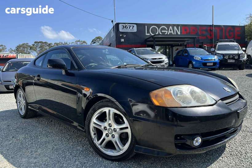 Black 2004 Hyundai Tiburon Coupe V6