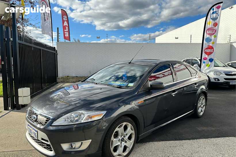 Grey 2010 Ford Mondeo Hatchback Titanium