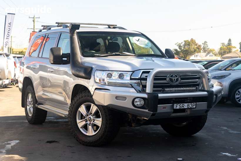 Silver 2017 Toyota Landcruiser SUV GXL 4X4