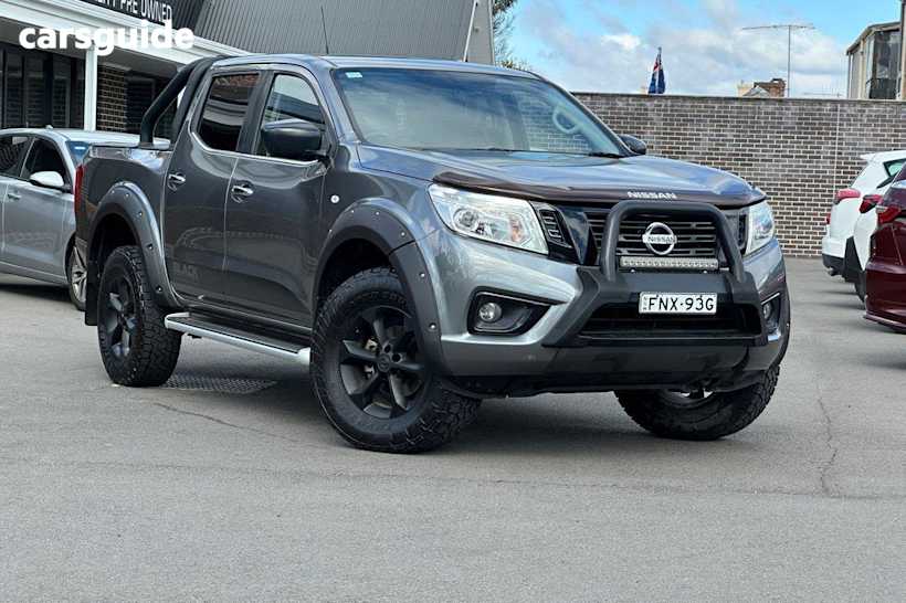 Grey 2018 Nissan Navara Dual Cab Pick-up St (4X4) Black Edition