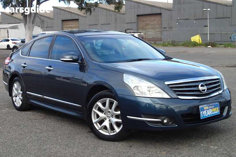 Blue 2011 Nissan Maxima Sedan 250 St-L